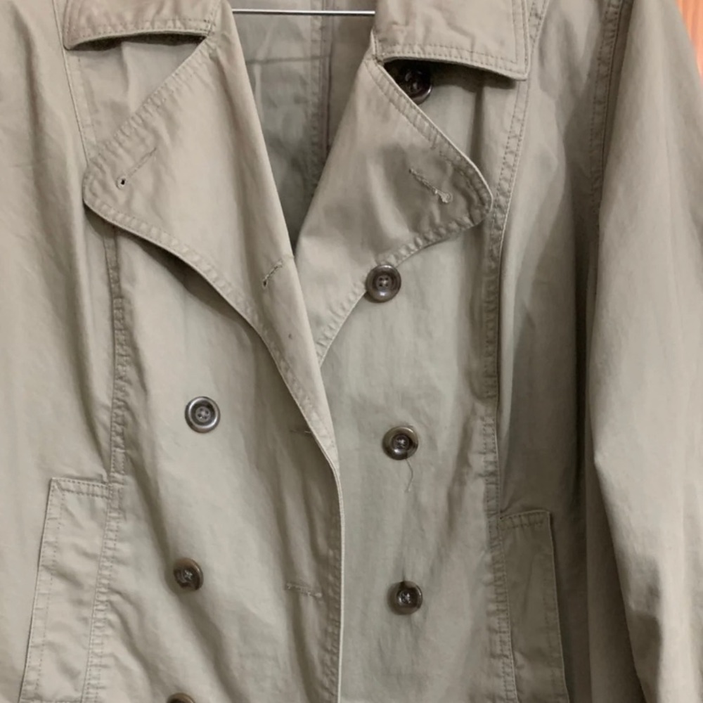 Light women’s jacket